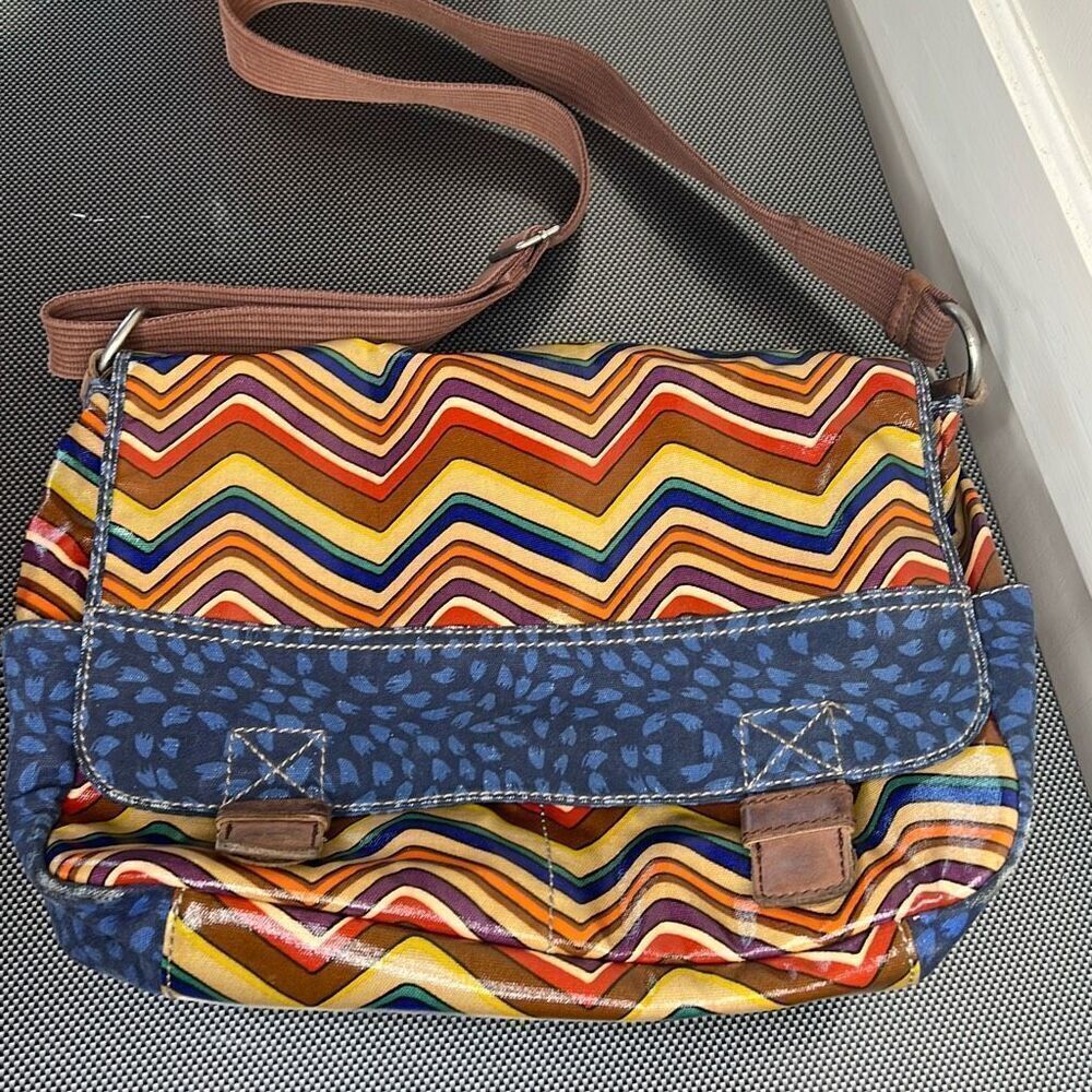 Fossil Key-Per Multi Color Chevron Messenger Bag - Picture 10 of 10